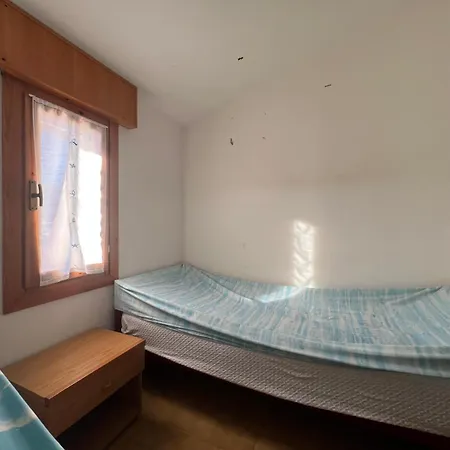 Rosanna Apartment